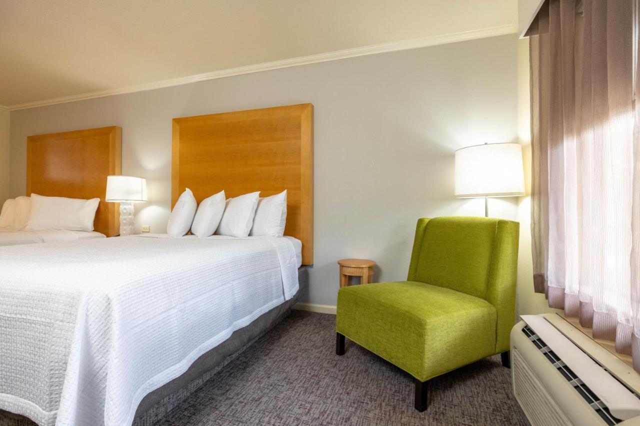 Best Western Plus Dixon Davis Exteriér fotografie