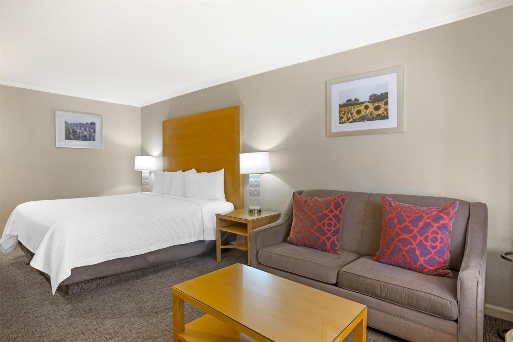Best Western Plus Dixon Davis Exteriér fotografie