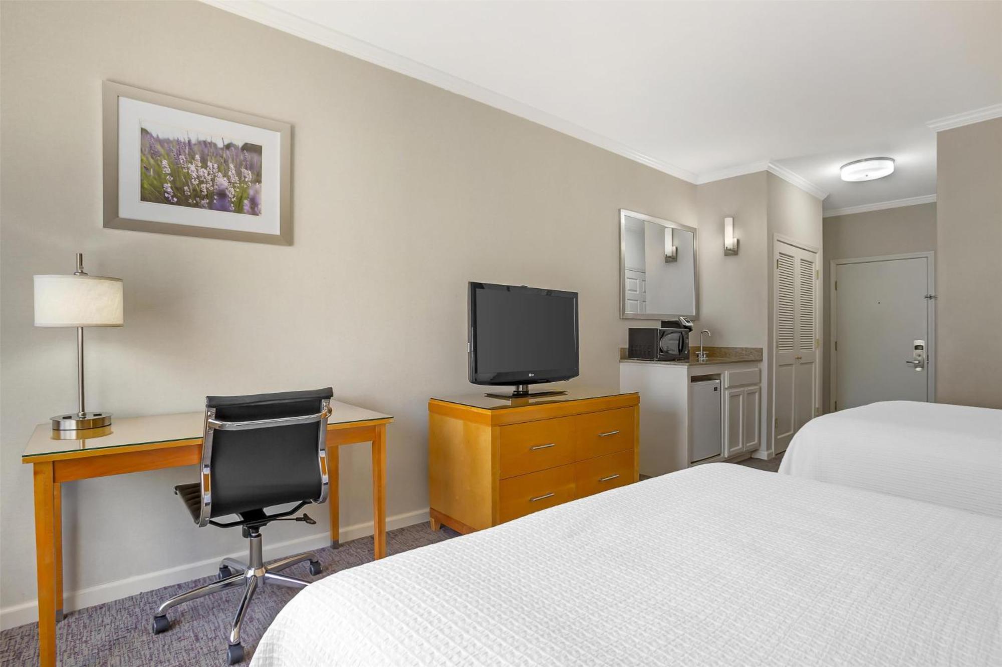 Best Western Plus Dixon Davis Exteriér fotografie