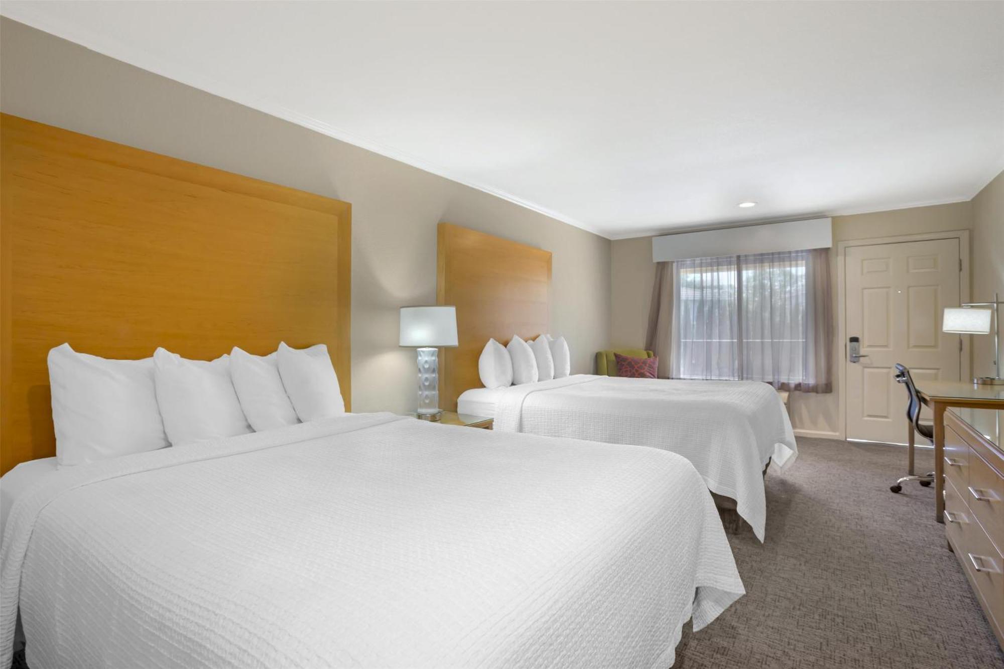 Best Western Plus Dixon Davis Exteriér fotografie