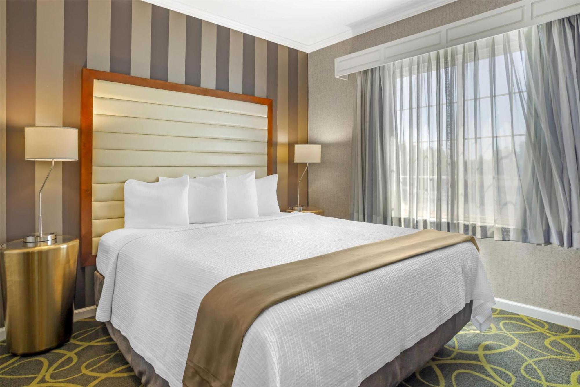Best Western Plus Dixon Davis Exteriér fotografie